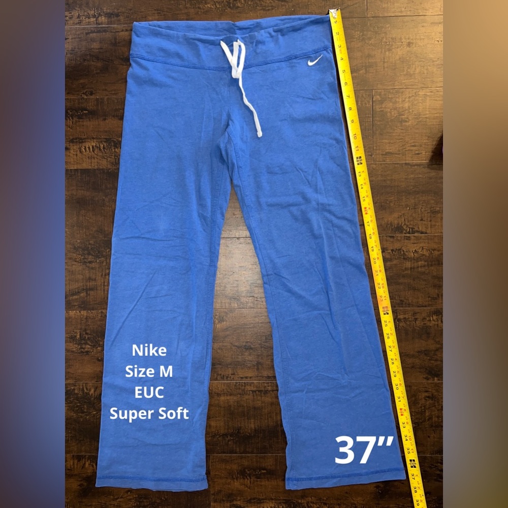 Super soft Nike lounge pants, size M, Blue!